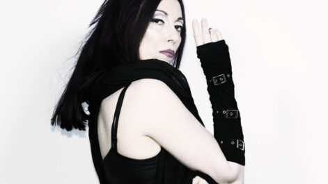 Silversnake Michelle pink make up shooting 2024
