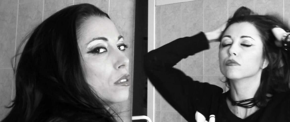 Silversnake-Michelle Mirror alice attraverso lo specchio, rock